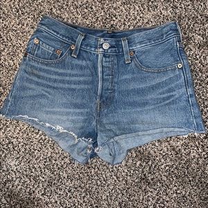 High Waisted Levi Jean Shorts